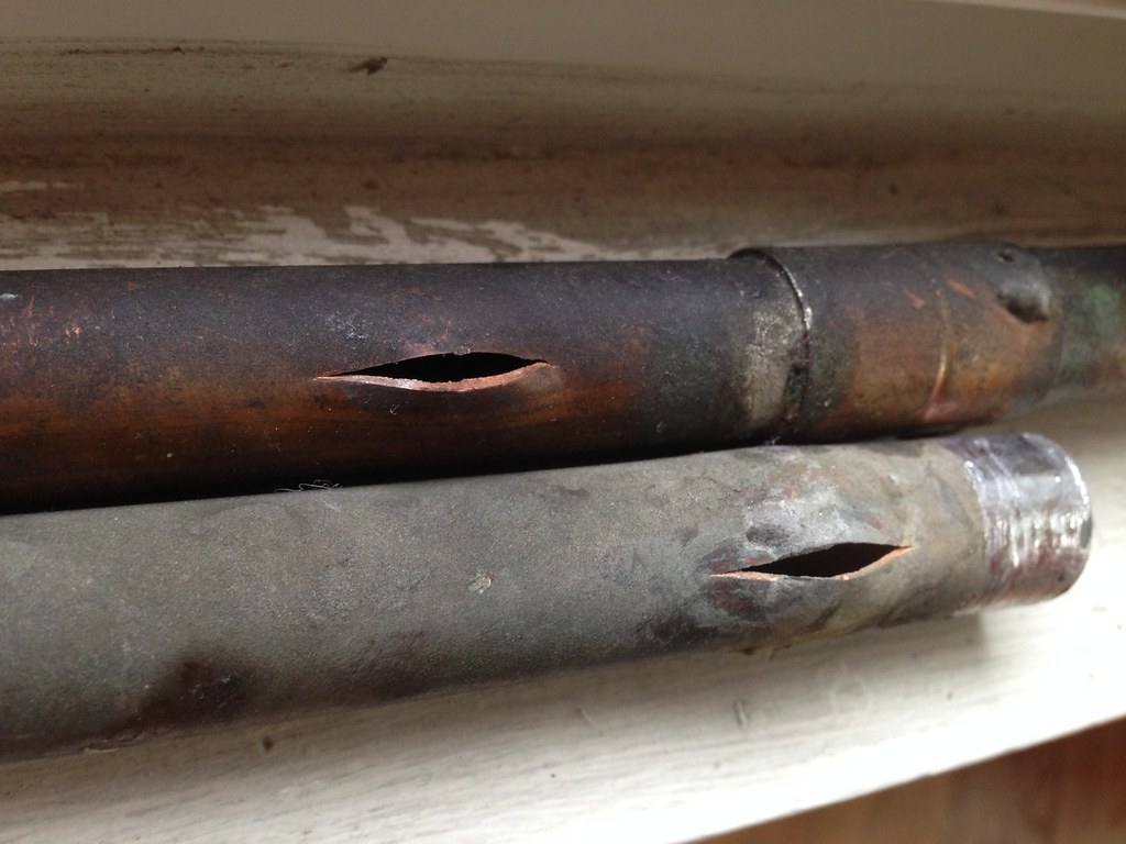Split copper water pipes that burst, like the supply line failures local pros see in Gardena, CA 90247